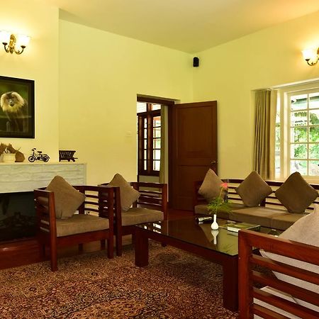 Monica Garden Bungalow Valparai Exterior foto